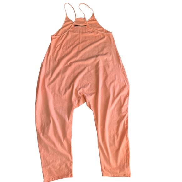 Free People Movement Hot Shot Onesie Romper Peach Athleisure Pockets Size Medium - Picture 6 of 6